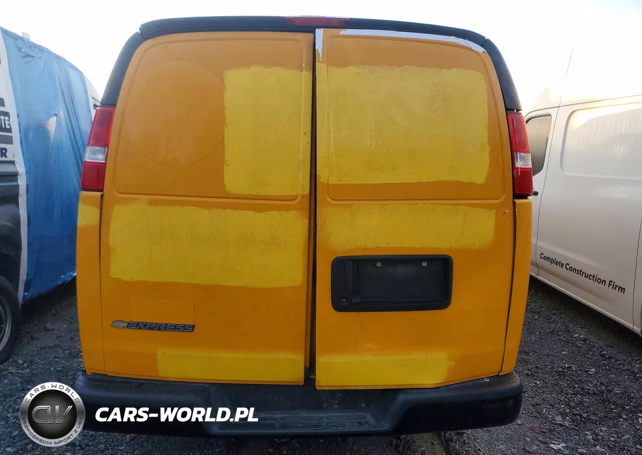 2024 Chevrolet Express G2500 VIN:1GCWGBFP0R1102945 - 6