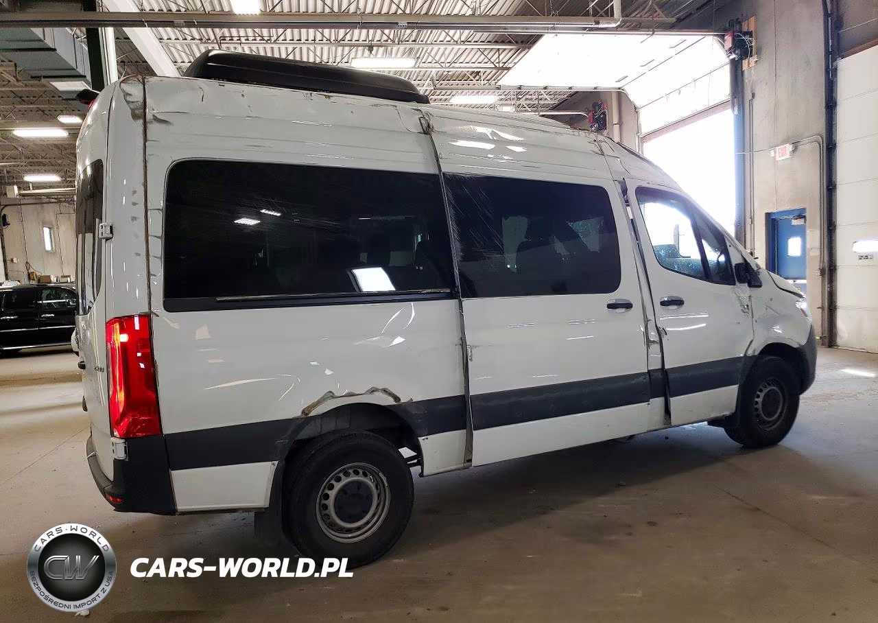 2026 Mercedes-Benz Sprinter 2500 VIN:W1Z4KFHY1TT604689 - 3
