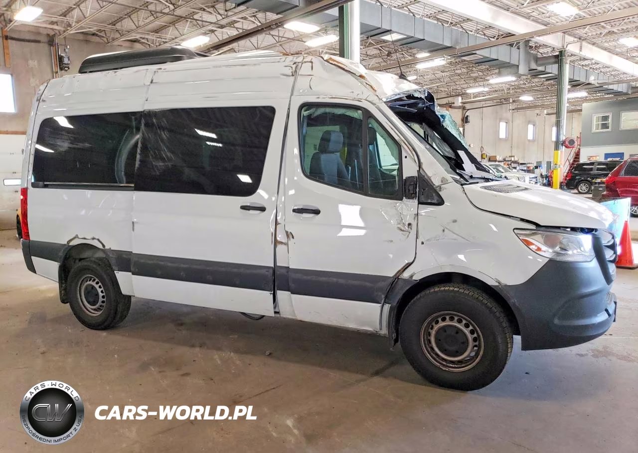 2026 Mercedes-Benz Sprinter 2500 VIN:W1Z4KFHY1TT604689 - 4