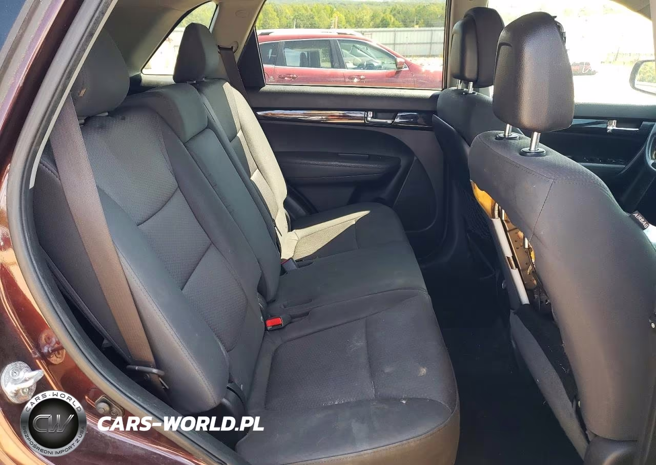 2012 Kia Sorento Lx VIN:5XYKTCA63CG275641 - 11