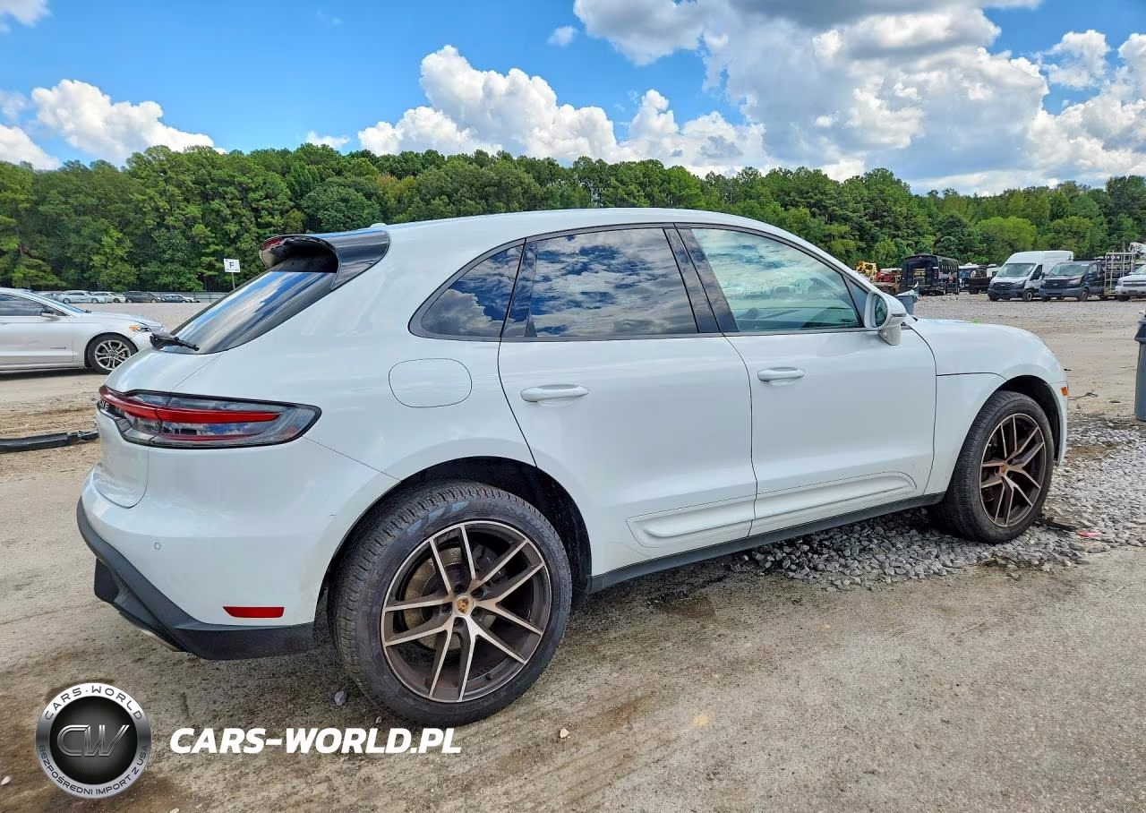2023 Porsche Macan Base VIN:WP1AA2A58PLB04363 - 3