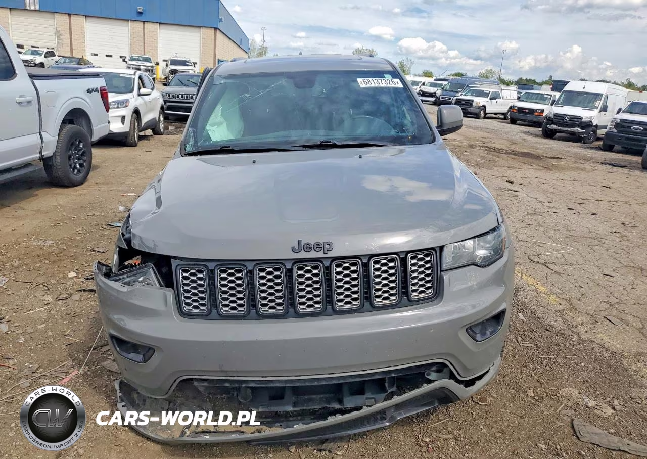 2019 Jeep Grand Cherokee Laredo VIN:1C4RJFAG6KC609825 - 5