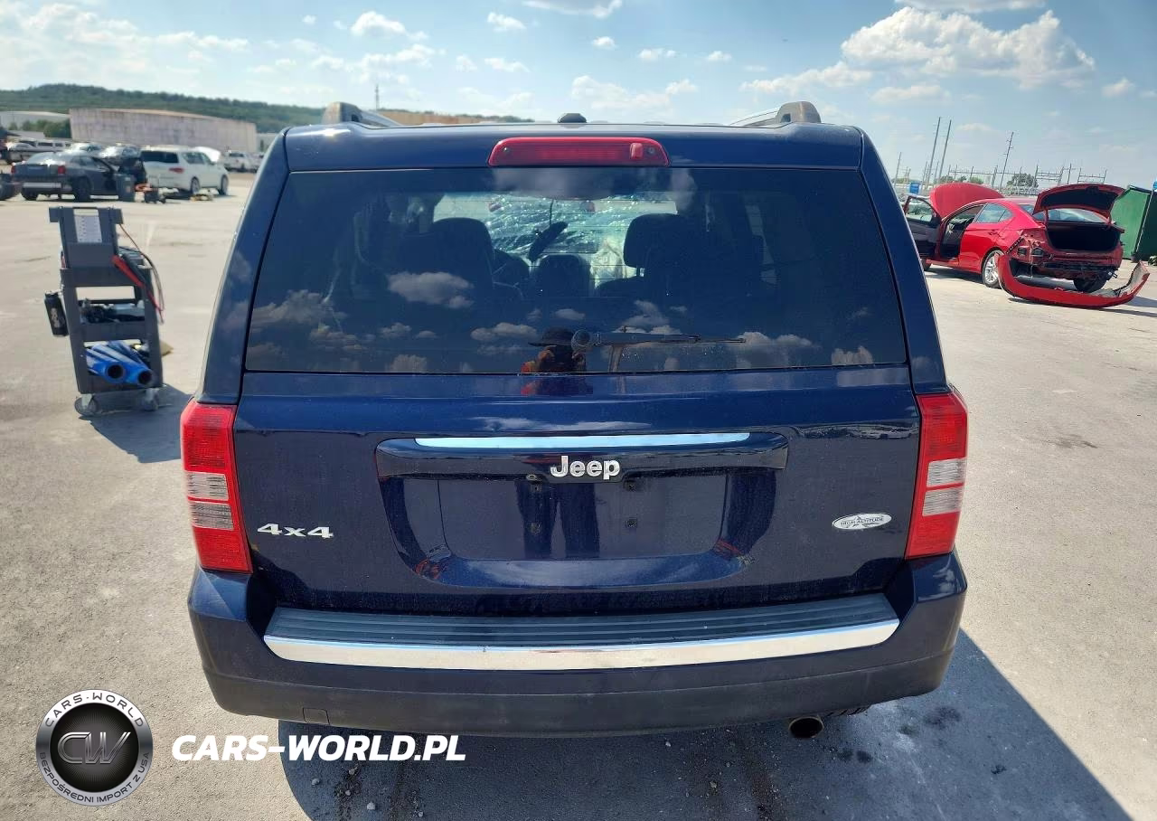 2016 Jeep Patriot Latitude VIN:1C4NJRFB9GD619604 - 6