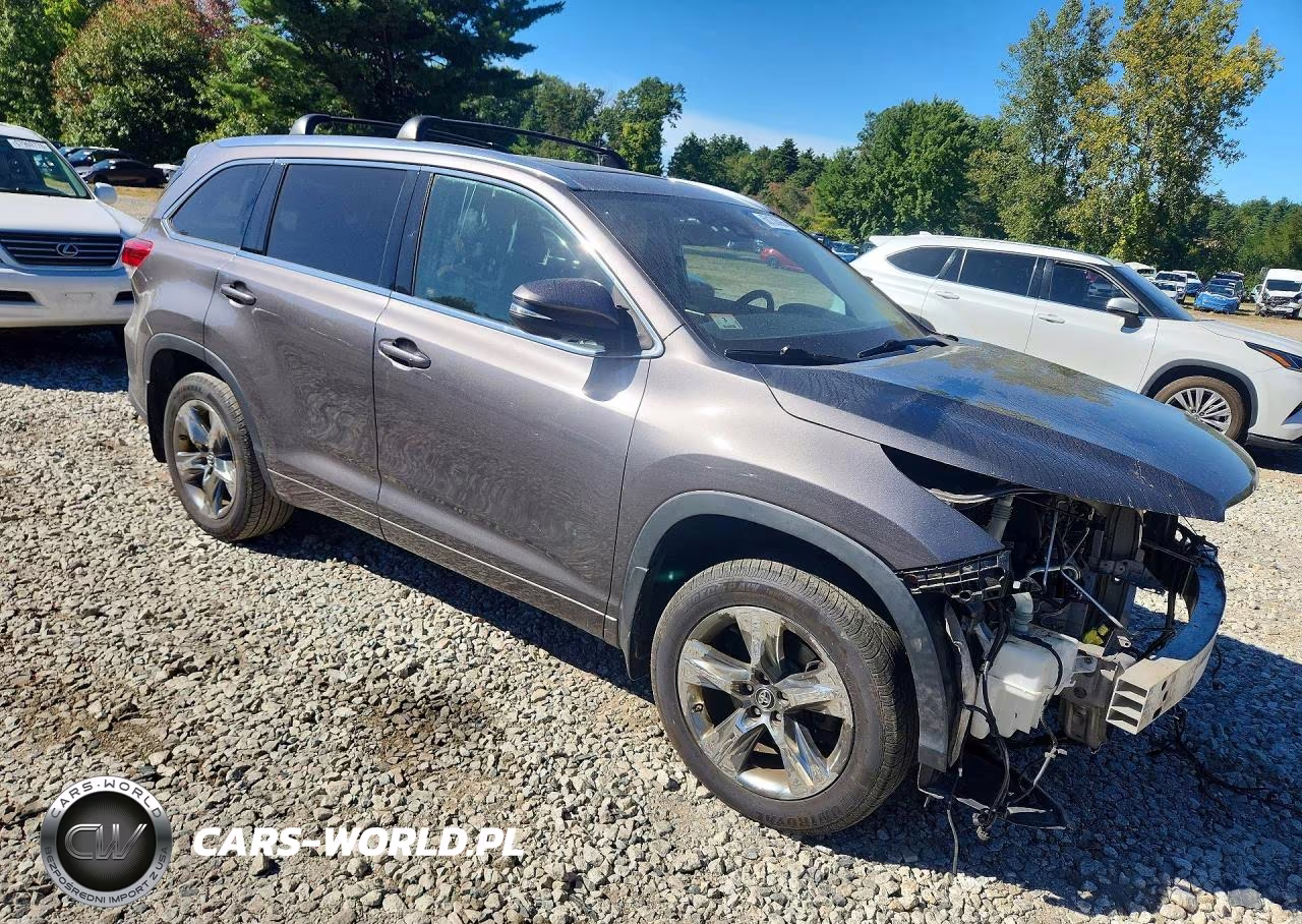 2018 Toyota Highlander Limited Platinum VIN:5TDDZRFH4JS843965 - 4