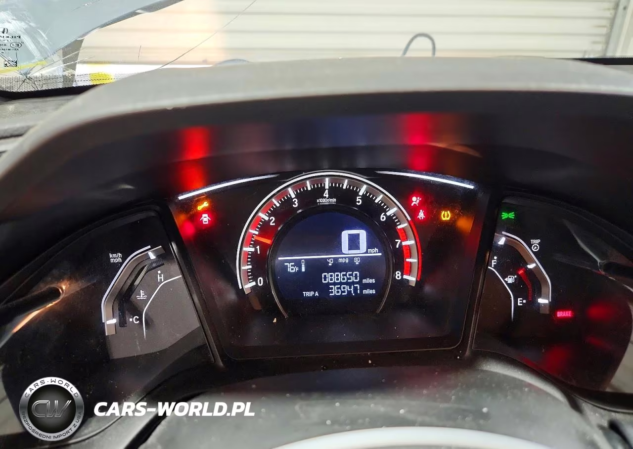 2018 Honda Civic Lx VIN:SHHFK7G26JU228560 - 9
