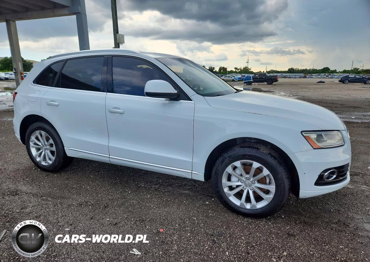 2015 Audi Q5 Premium VIN:WA1CFAFP8FA058585 - 4