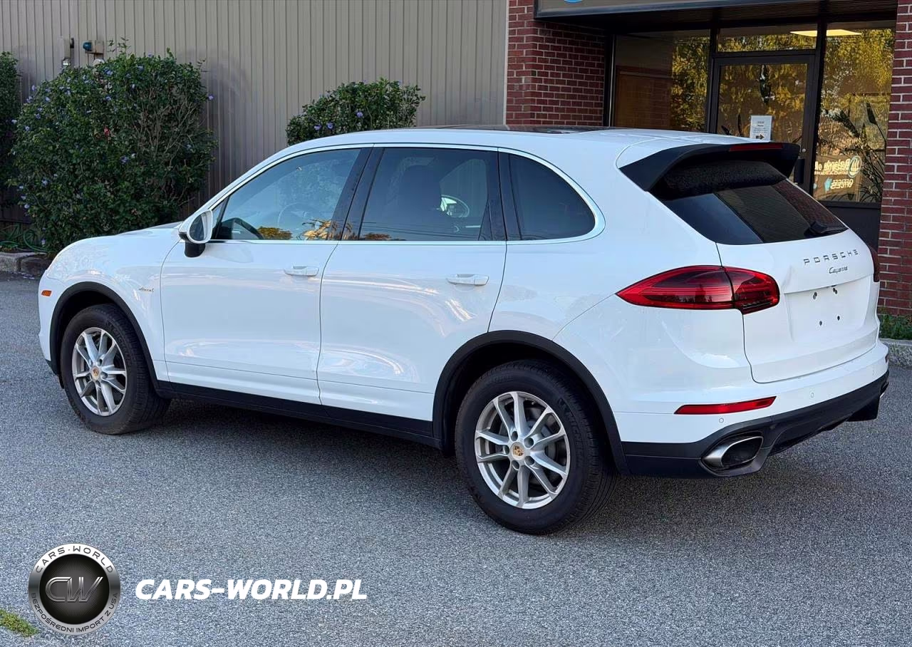2015 Porsche Cayenne VIN:WP1AF2A28FLA38063 - 3