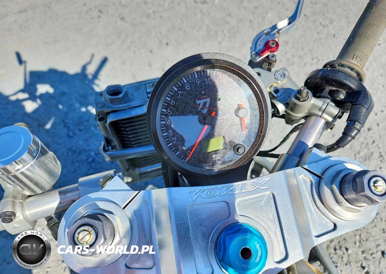 1982 Suzuki Gs750 VIN:JS1GR72A5C2100133 - 7