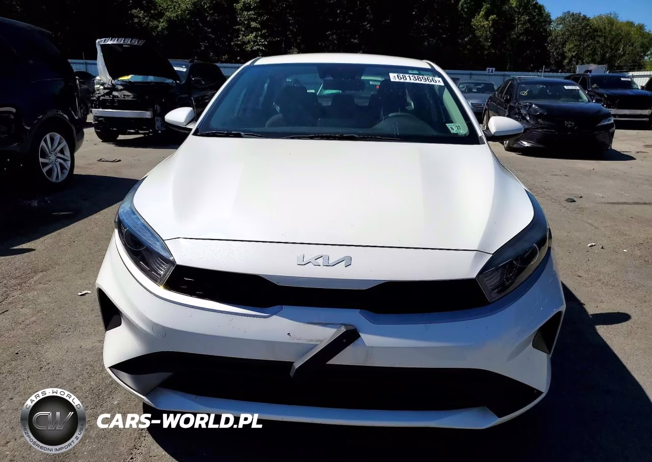 2023 Kia Forte Lxs VIN:3KPF24AD6PE518385 - 5