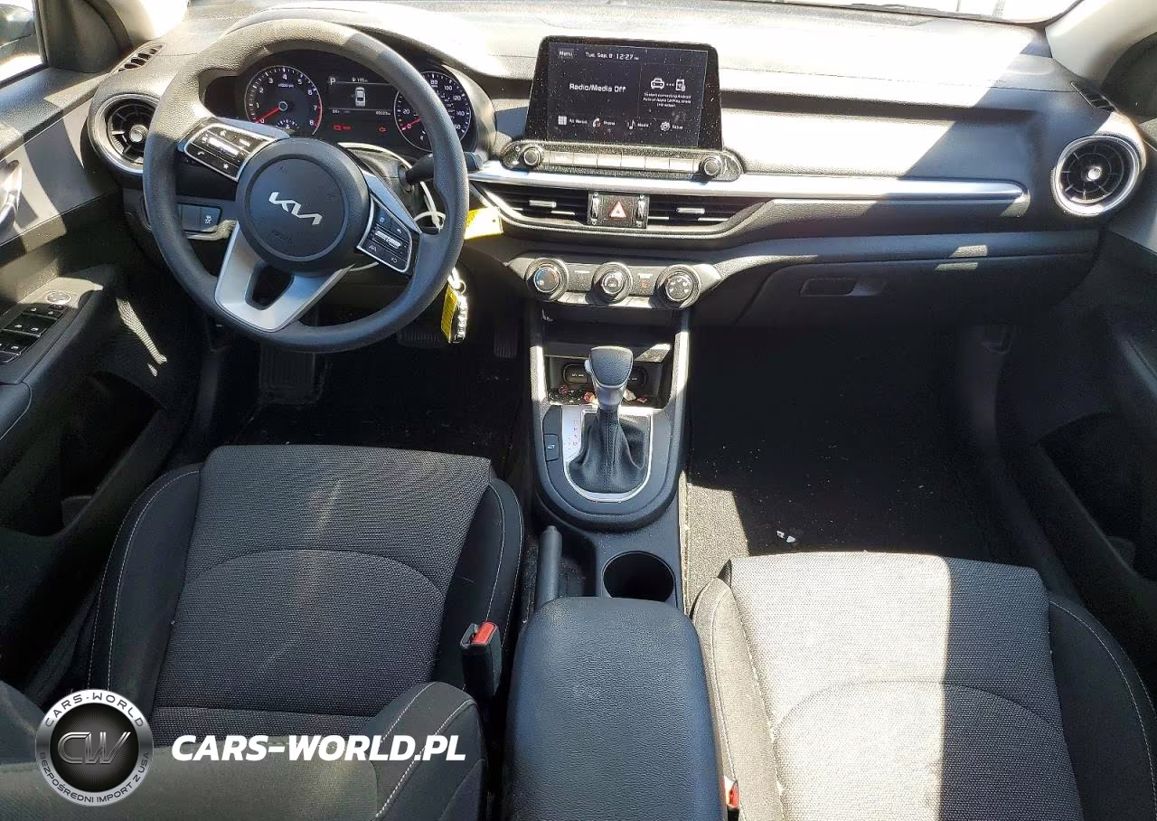 2023 Kia Forte Lxs VIN:3KPF24AD6PE518385 - 8