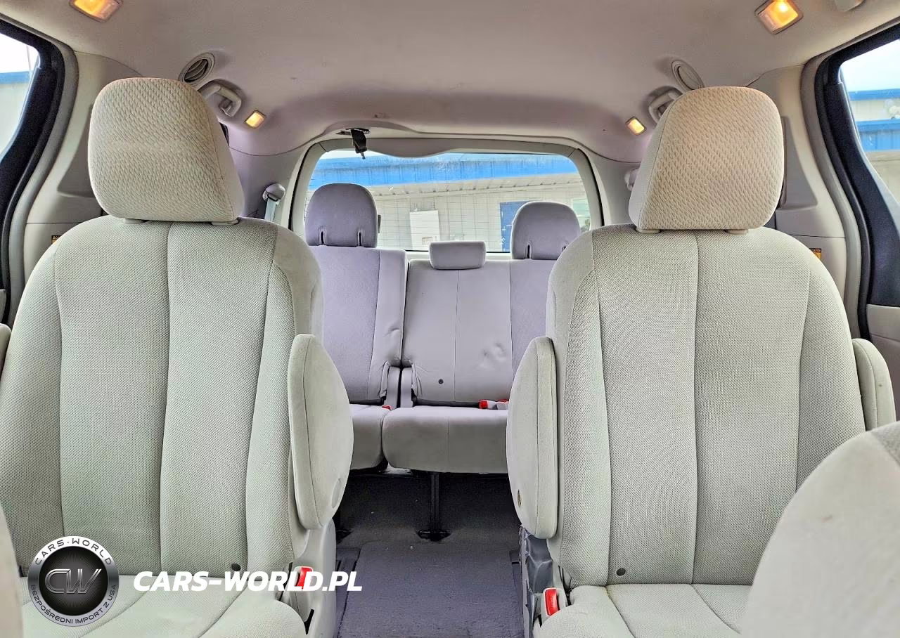 2011 Toyota Sienna Base 7-Passenger VIN:5TDKA3DC7BS003389 - 10