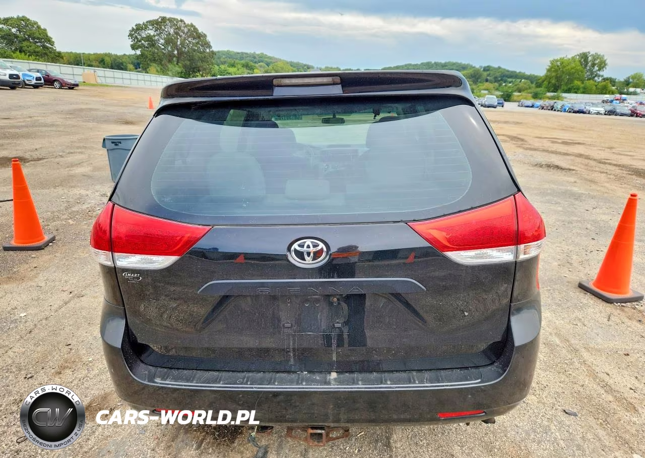 2011 Toyota Sienna Base 7-Passenger VIN:5TDKA3DC7BS003389 - 6