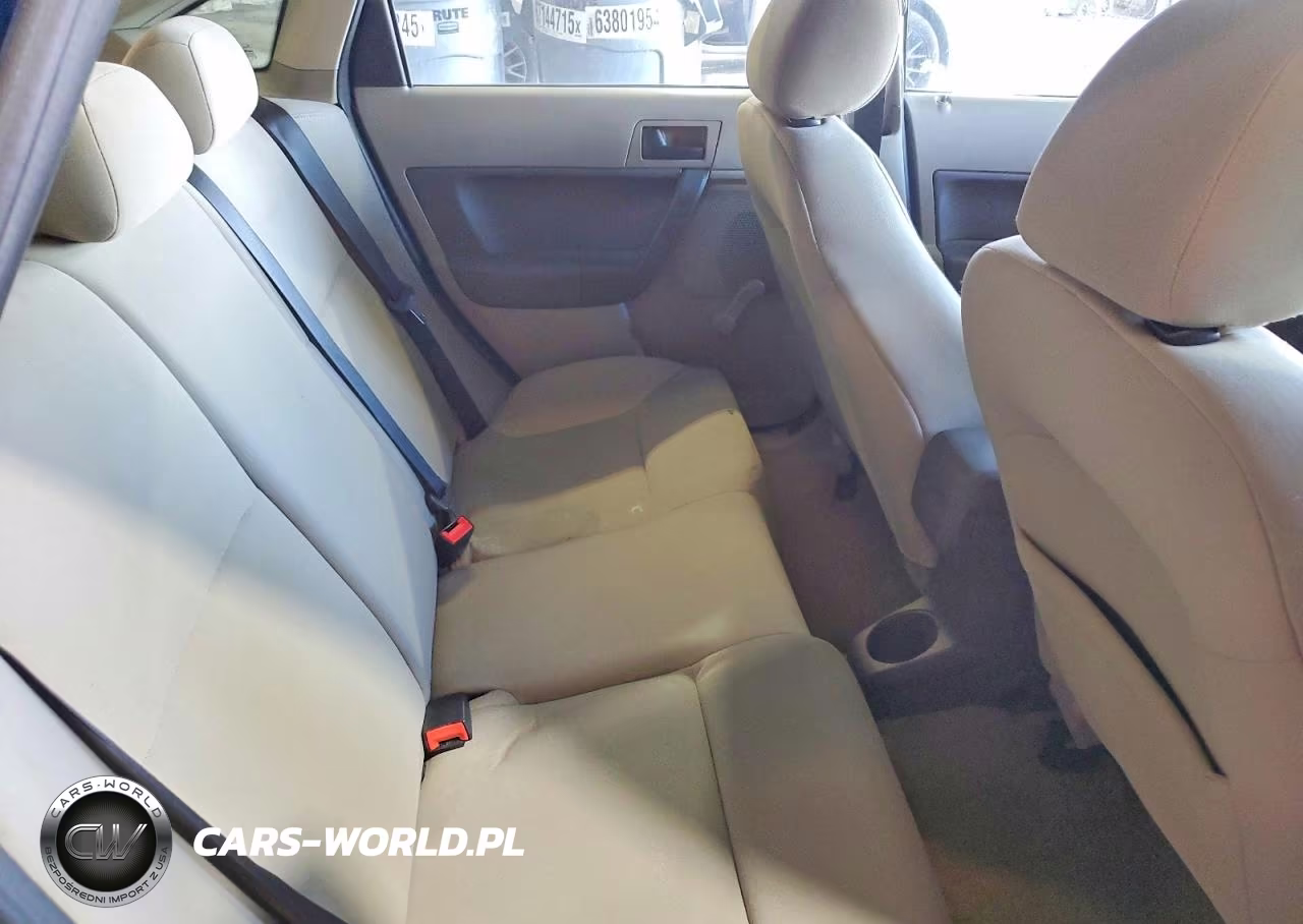 2011 Ford Focus S VIN:1FAHP3EN4BW187608 - 10