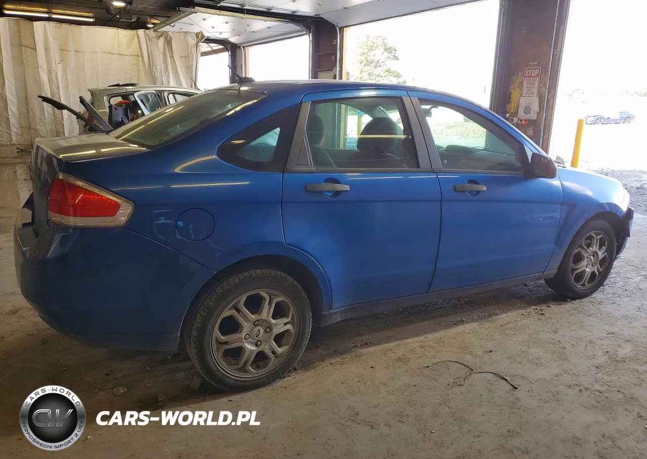 2011 Ford Focus S VIN:1FAHP3EN4BW187608 - 3