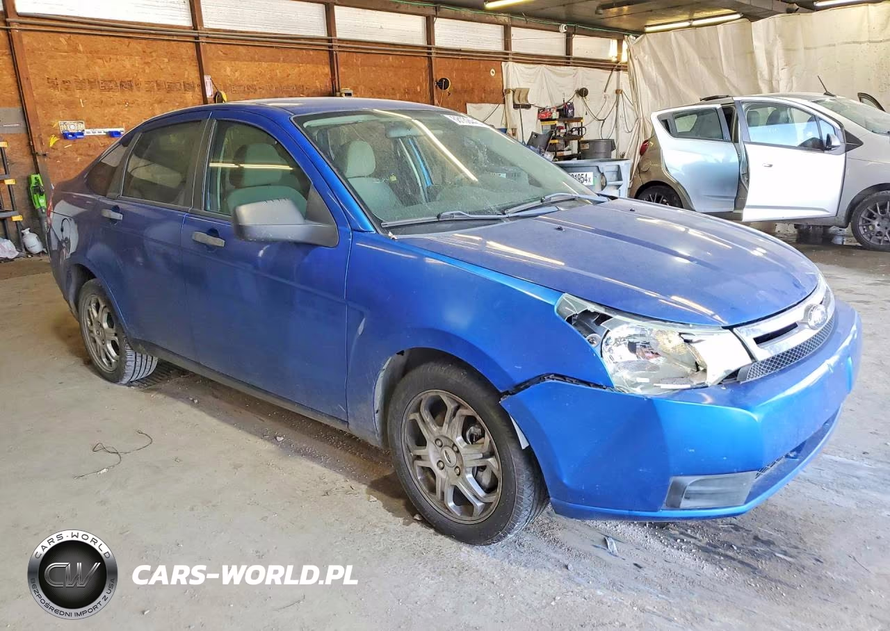 2011 Ford Focus S VIN:1FAHP3EN4BW187608 - 4