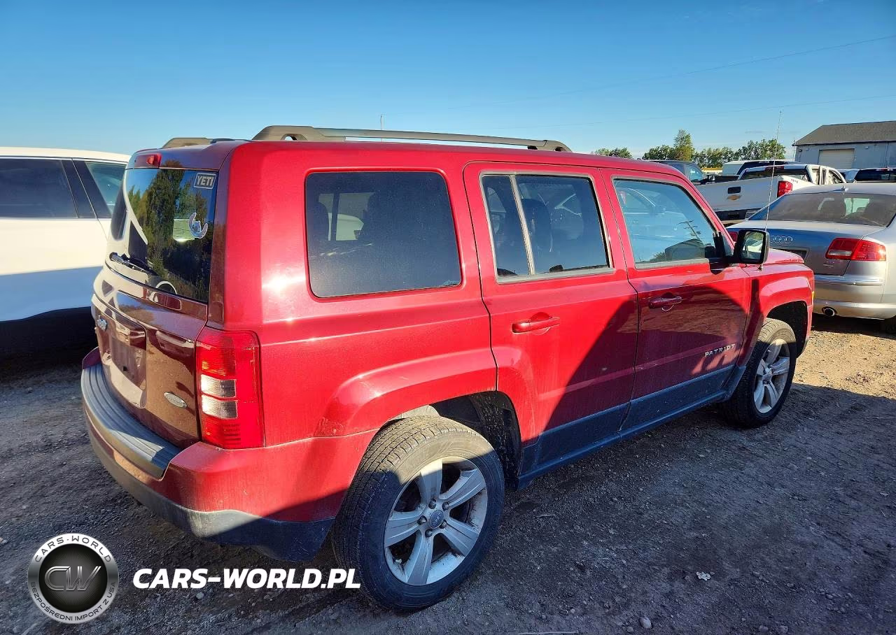 2014 Jeep Patriot Latitude VIN:1C4NJRFB5ED832126 - 3