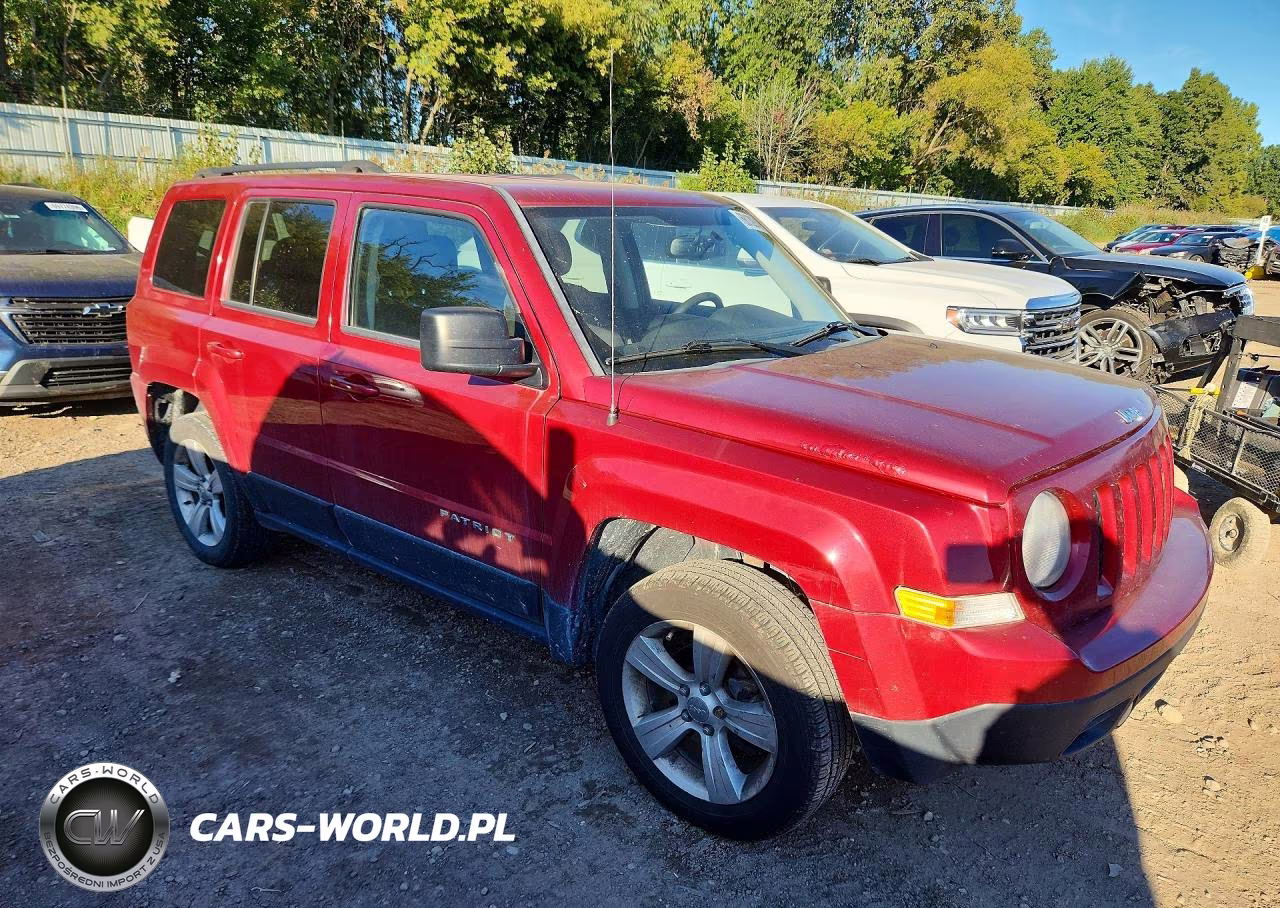 2014 Jeep Patriot Latitude VIN:1C4NJRFB5ED832126 - 4