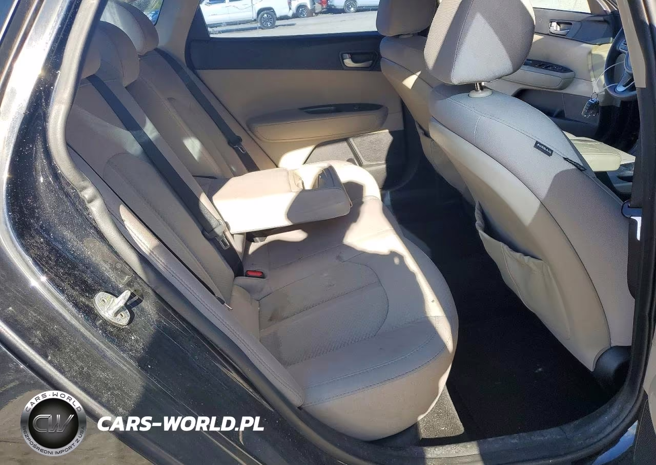 2018 Kia Optima Lx VIN:5XXGT4L38JG244241 - 10