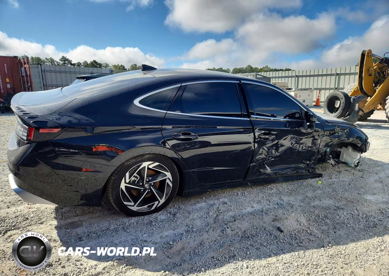 2026 Hyundai Sonata Sel Sport VIN:KMHL64JA7TA532656 - 3