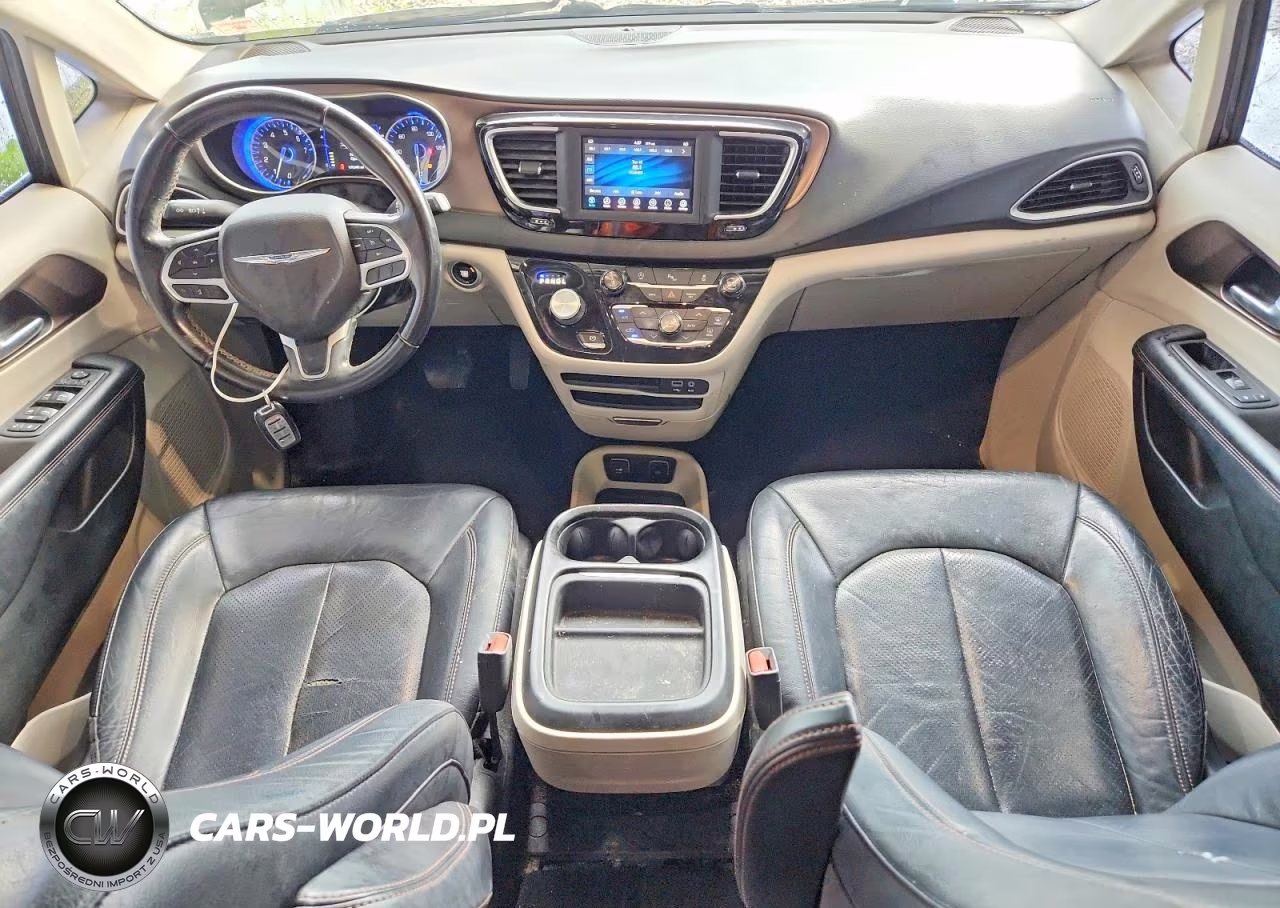 2018 Chrysler Pacifica Touring L VIN:2C4RC1BG4JR120244 - 8