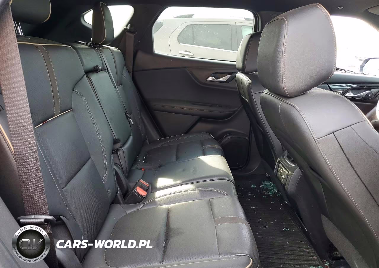 2020 Chevrolet Blazer Premier VIN:3GNKBLRS6LS600812 - 11