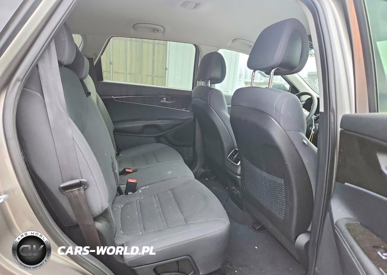2016 Kia Sorento Lx VIN:5XYPGDA38GG061028 - 11