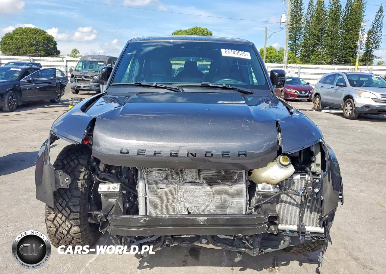 2024 Land Rover Defender 130 Outbound VIN:SALEWFEU2R2353773 - 5