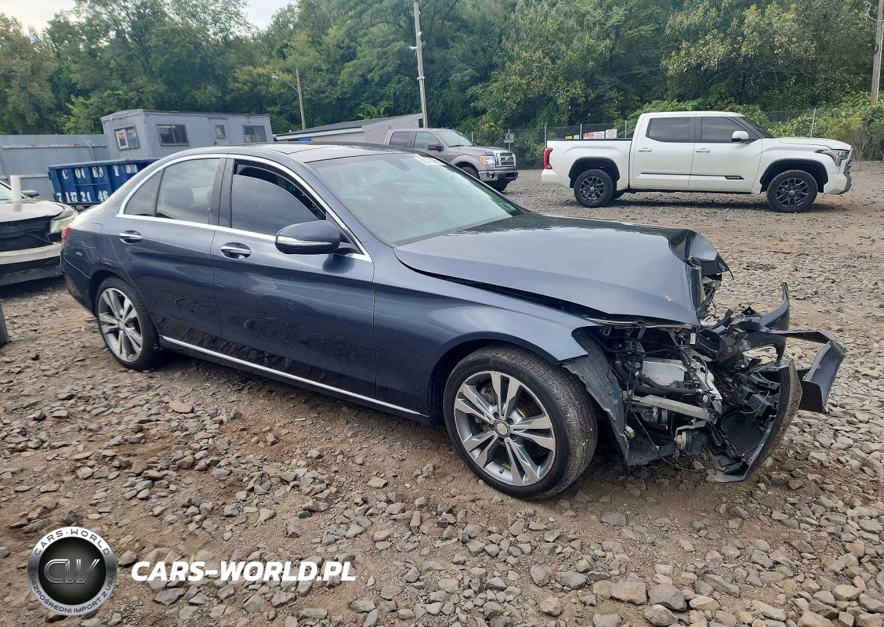 2015 Mercedes-Benz C 300 4Matic VIN:55SWF4KB6FU067967 - 4
