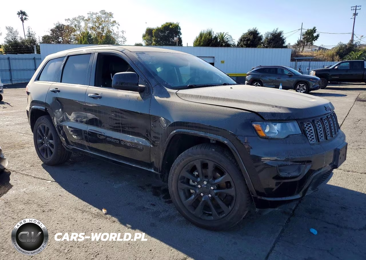 2019 Jeep Grand Cherokee Laredo VIN:1C4RJEAG7KC852361 - 4