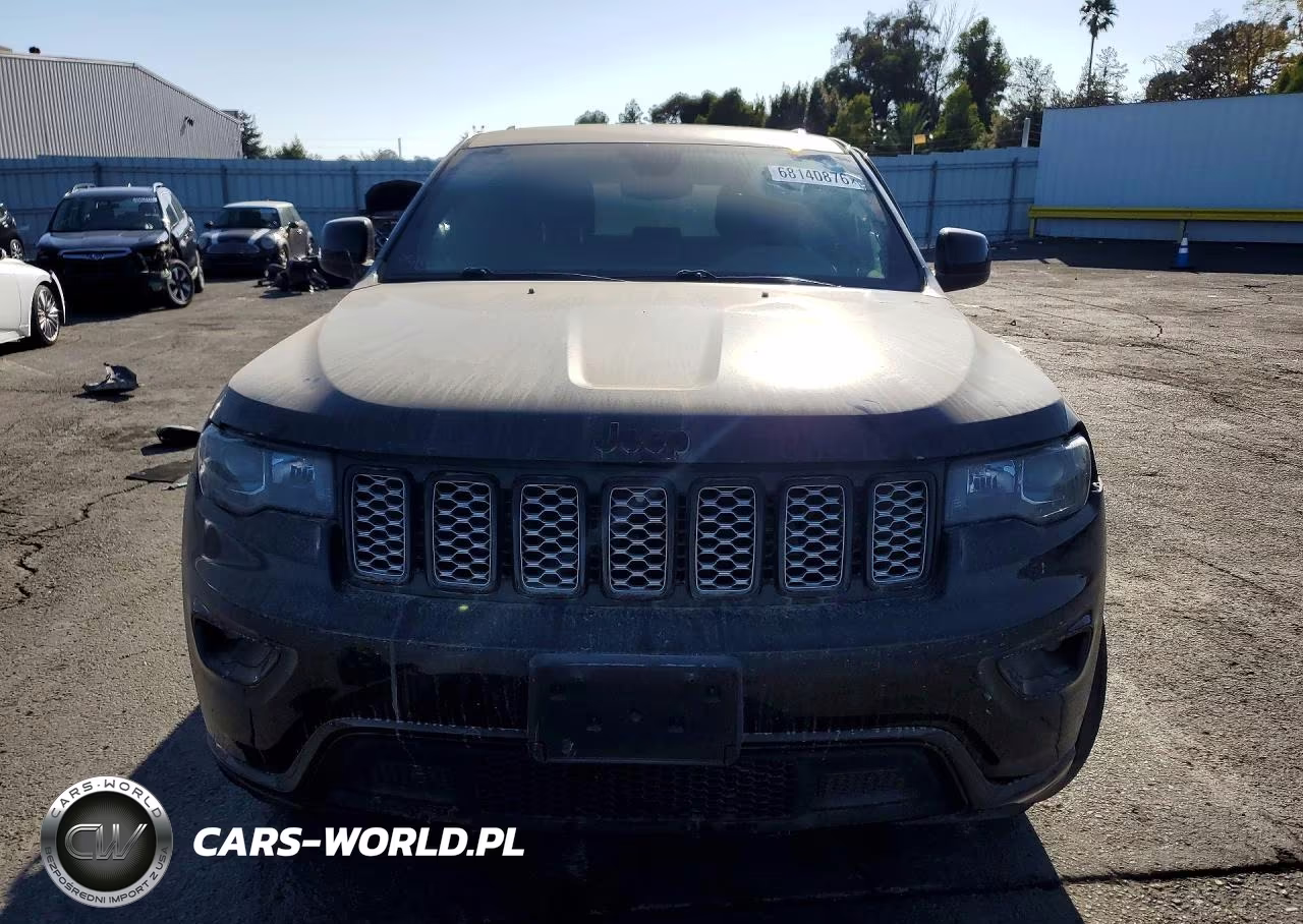 2019 Jeep Grand Cherokee Laredo VIN:1C4RJEAG7KC852361 - 5
