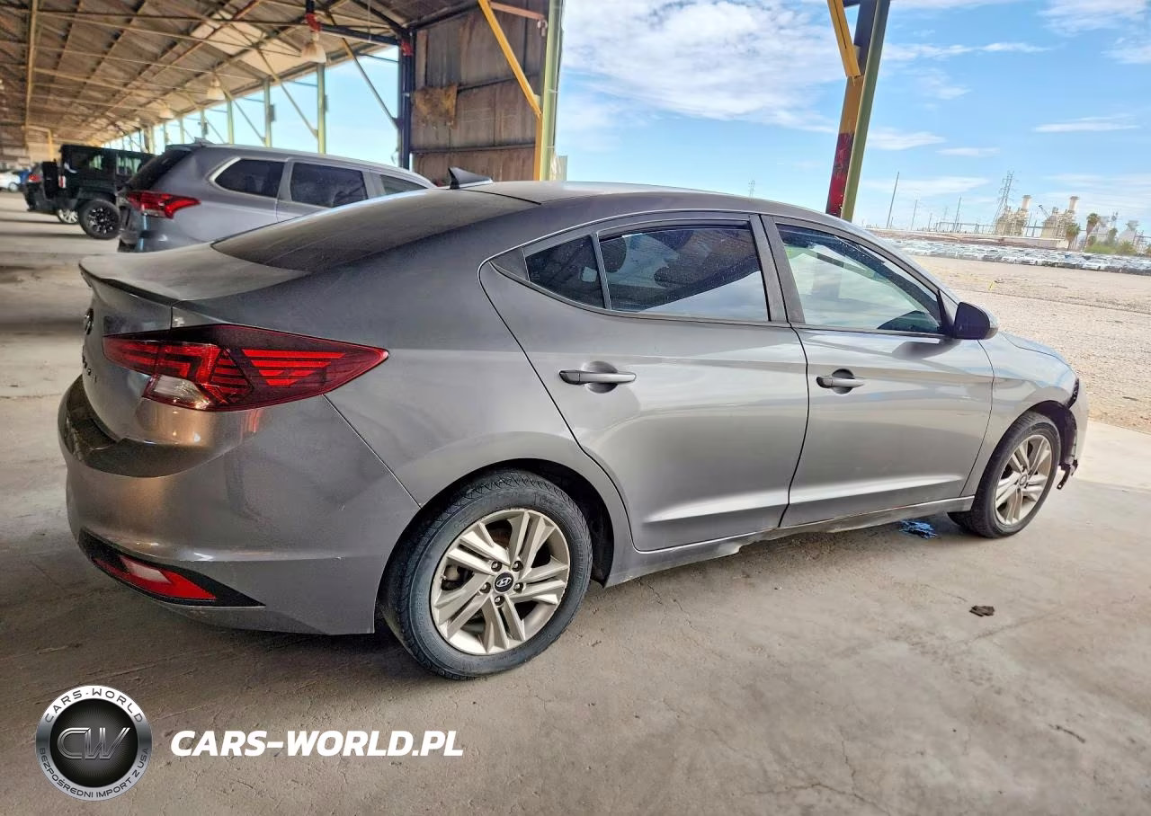 2020 Hyundai Elantra Sel VIN:5NPD84LF8LH510668 - 3