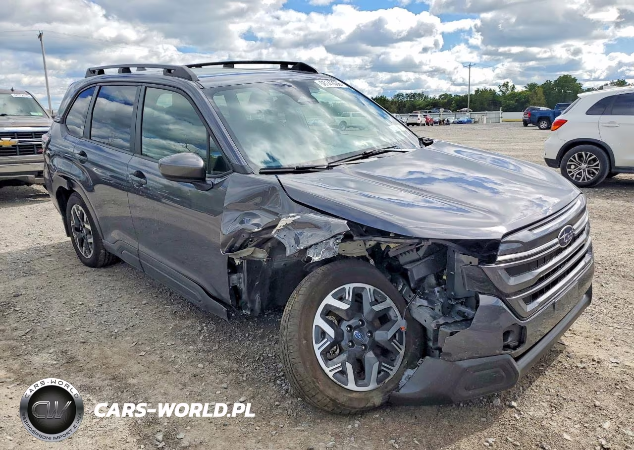 2025 Subaru Forester Premium VIN:JF2SLDBC8SH537171 - 4