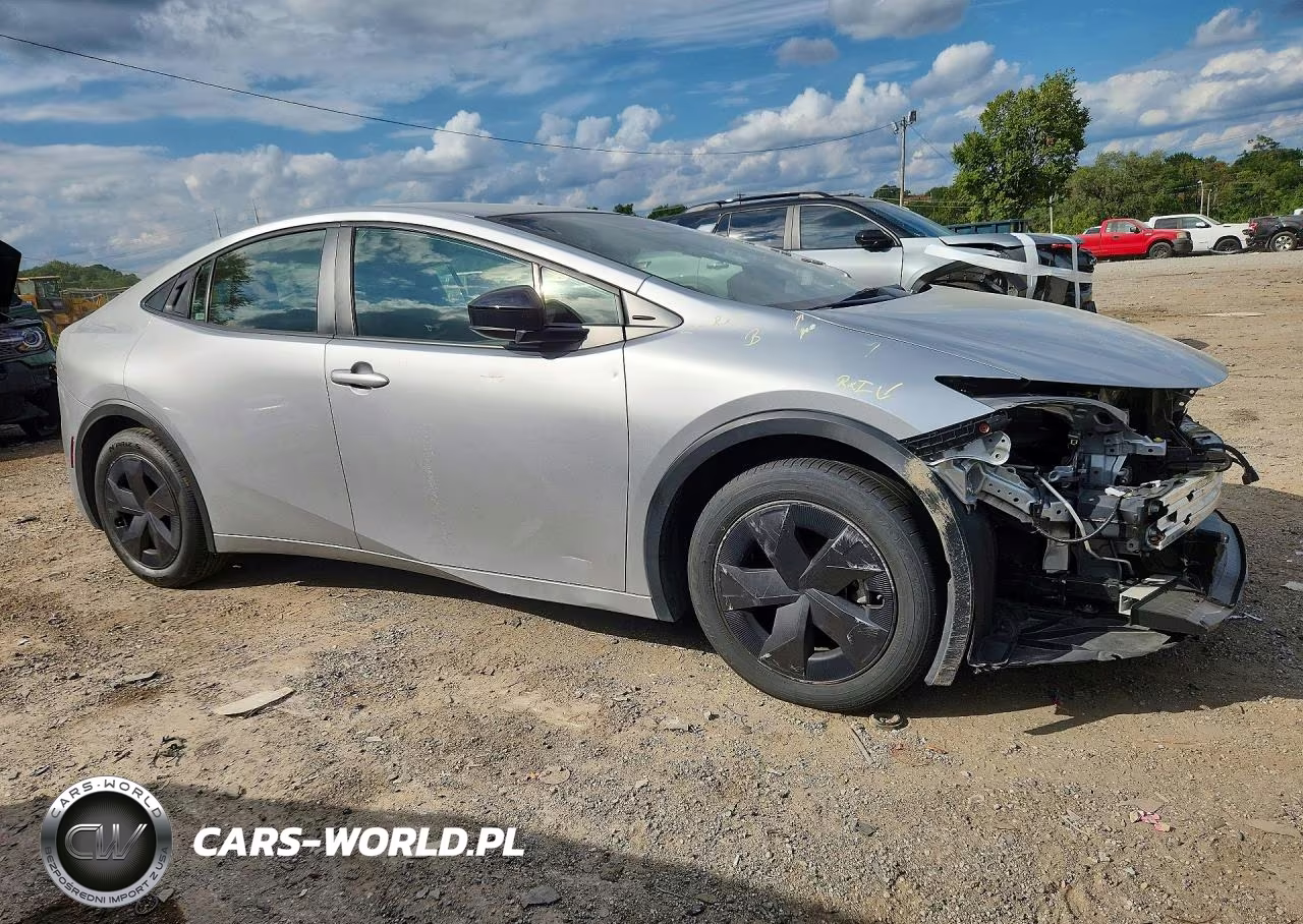 2024 Toyota Prius Le VIN:JTDACAAU4R3028141 - 4