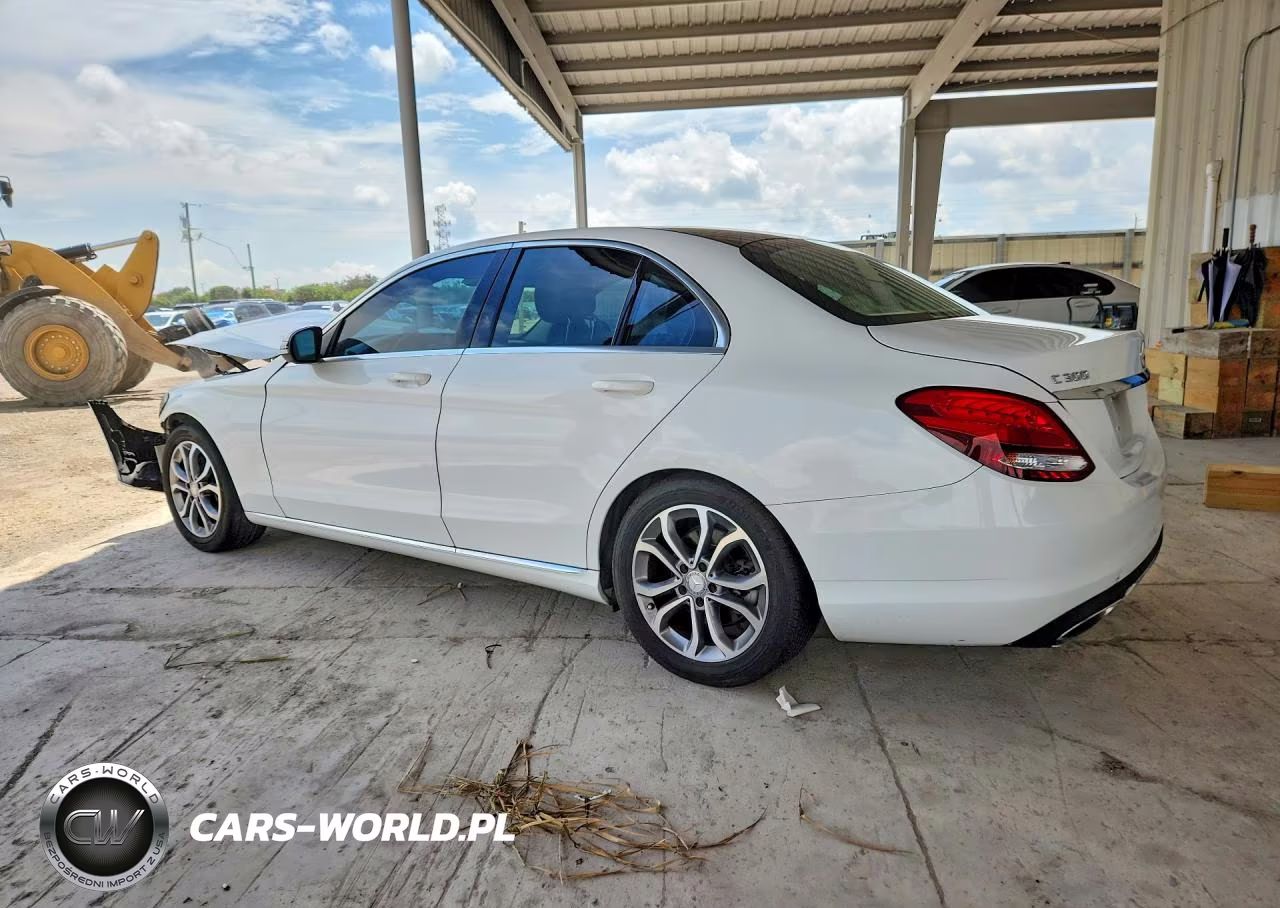 2017 Mercedes-Benz C 300 VIN:55SWF4JB8HU200555 - 2