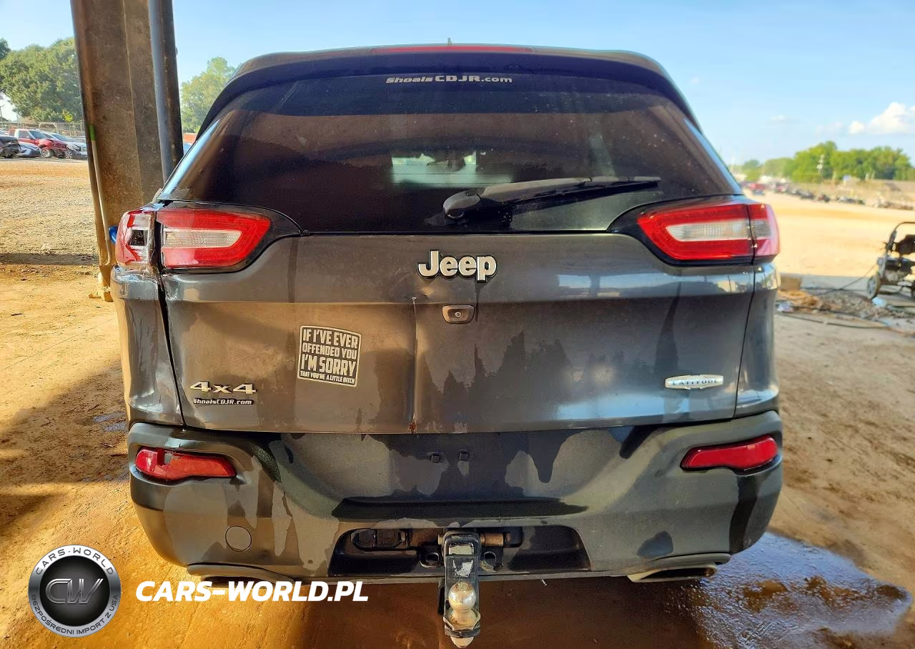 2015 Jeep Cherokee Latitude VIN:1C4PJMCS8FW740188 - 6