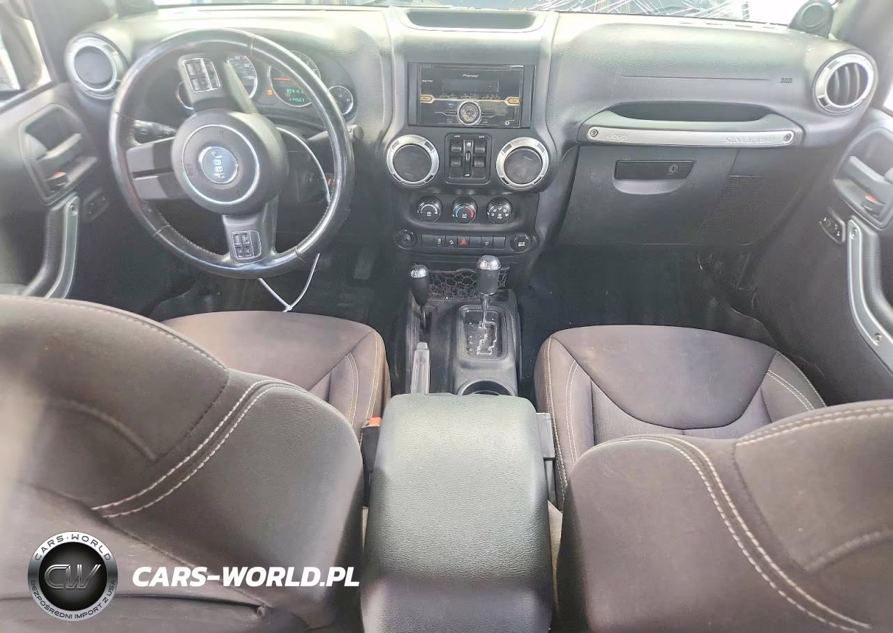 2014 Jeep Wrangler Unlimited Rubicon VIN:1C4BJWFG5EL163598 - 8
