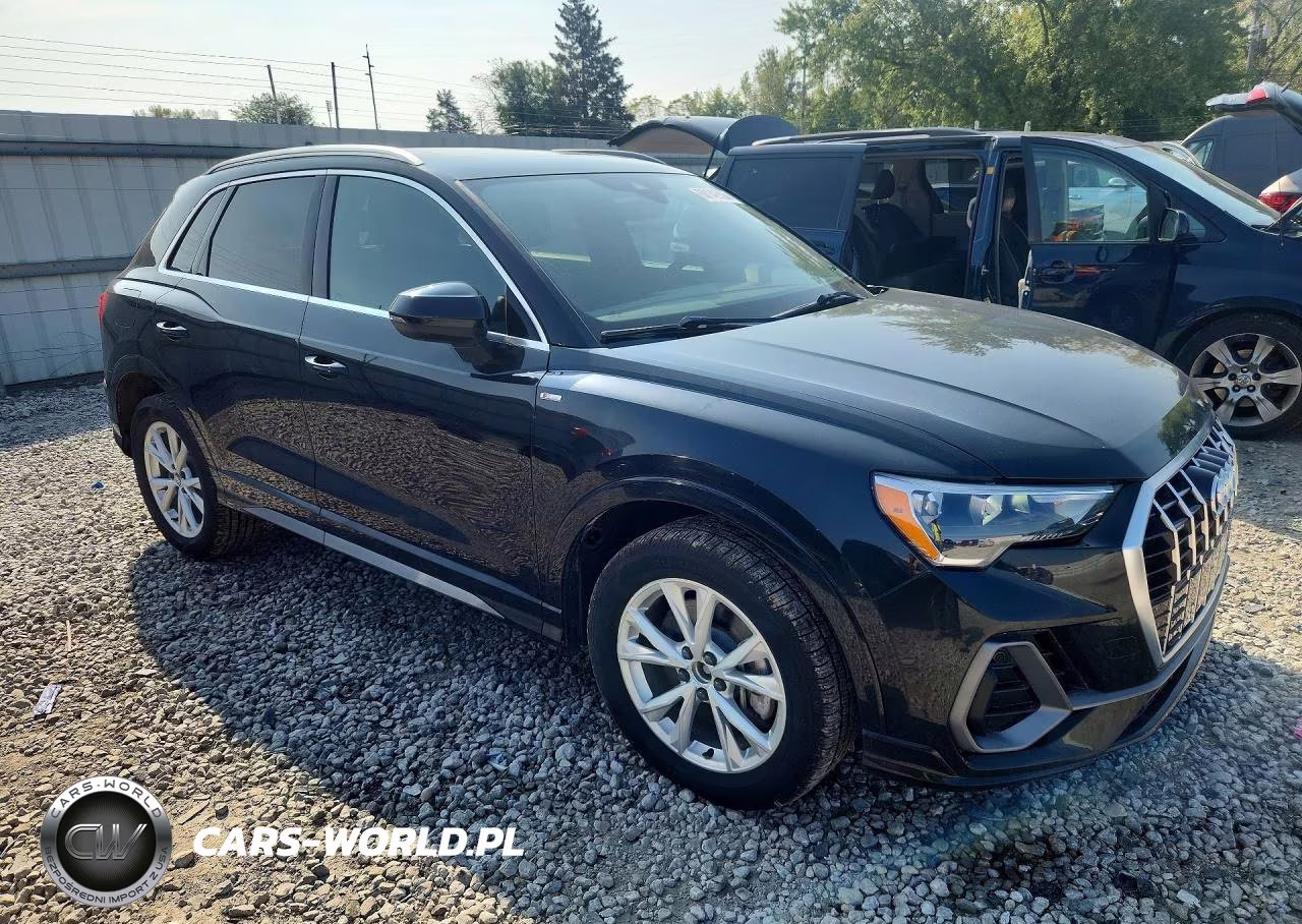 2021 Audi Q3 Premium S Line 45 VIN:WA1DECF36M1010404 - 4