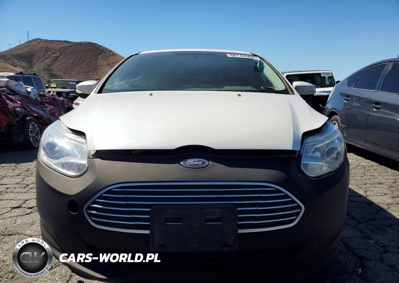 2017 Ford Focus Bev VIN:1FADP3R4XHL325341 - 5