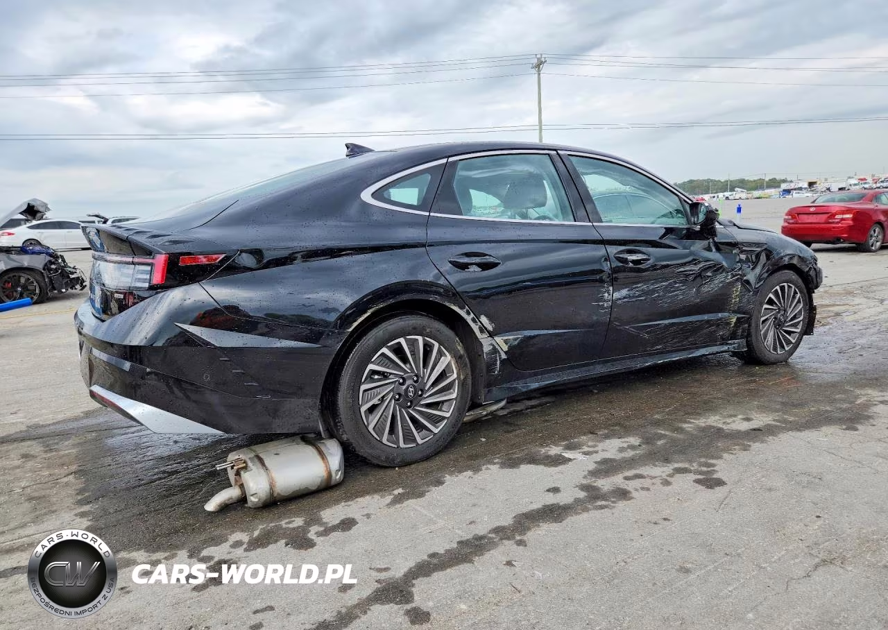 2026 Hyundai Sonata Hybrid Limited VIN:KMHL54JJ5TA152928 - 3