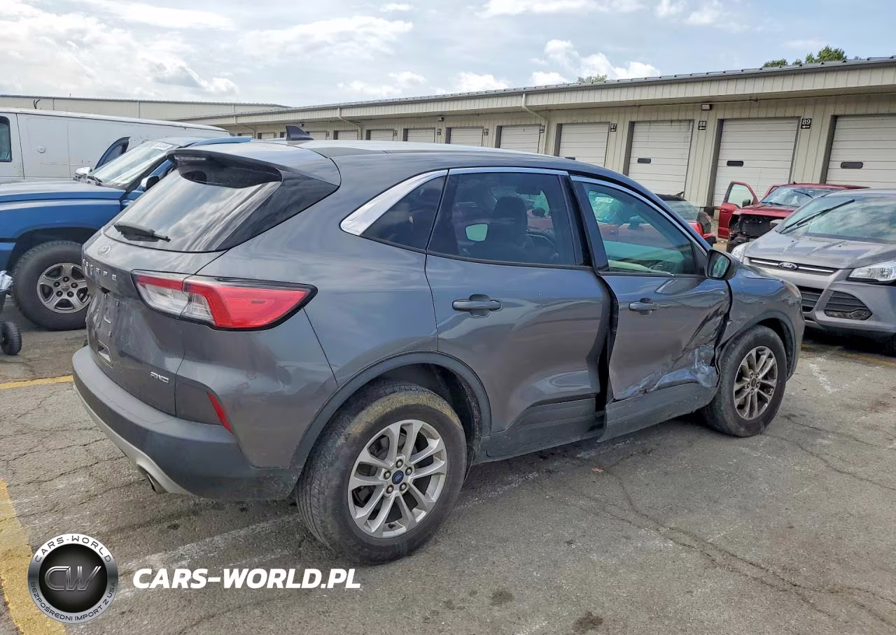 2021 Ford Escape Se VIN:1FMCU9G68MUA96745 - 3