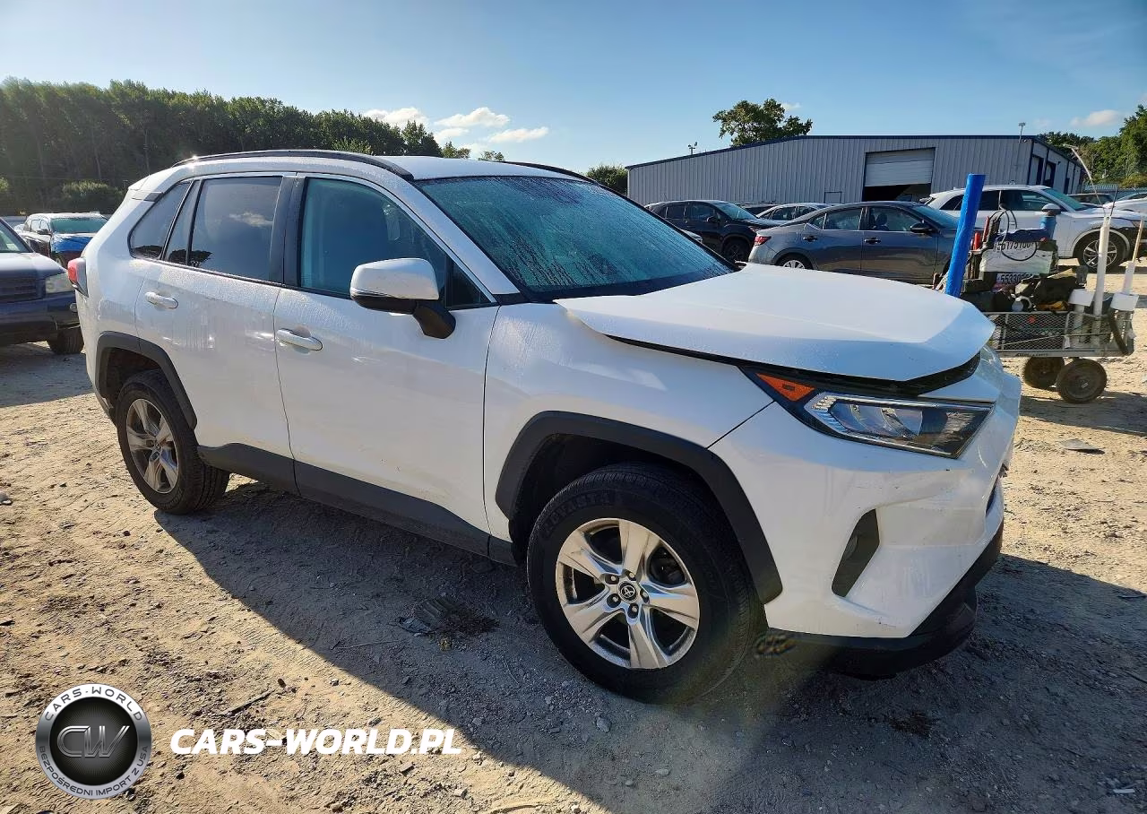 2021 Toyota Rav4 Xle VIN:2T3P1RFV7MC153335 - 4