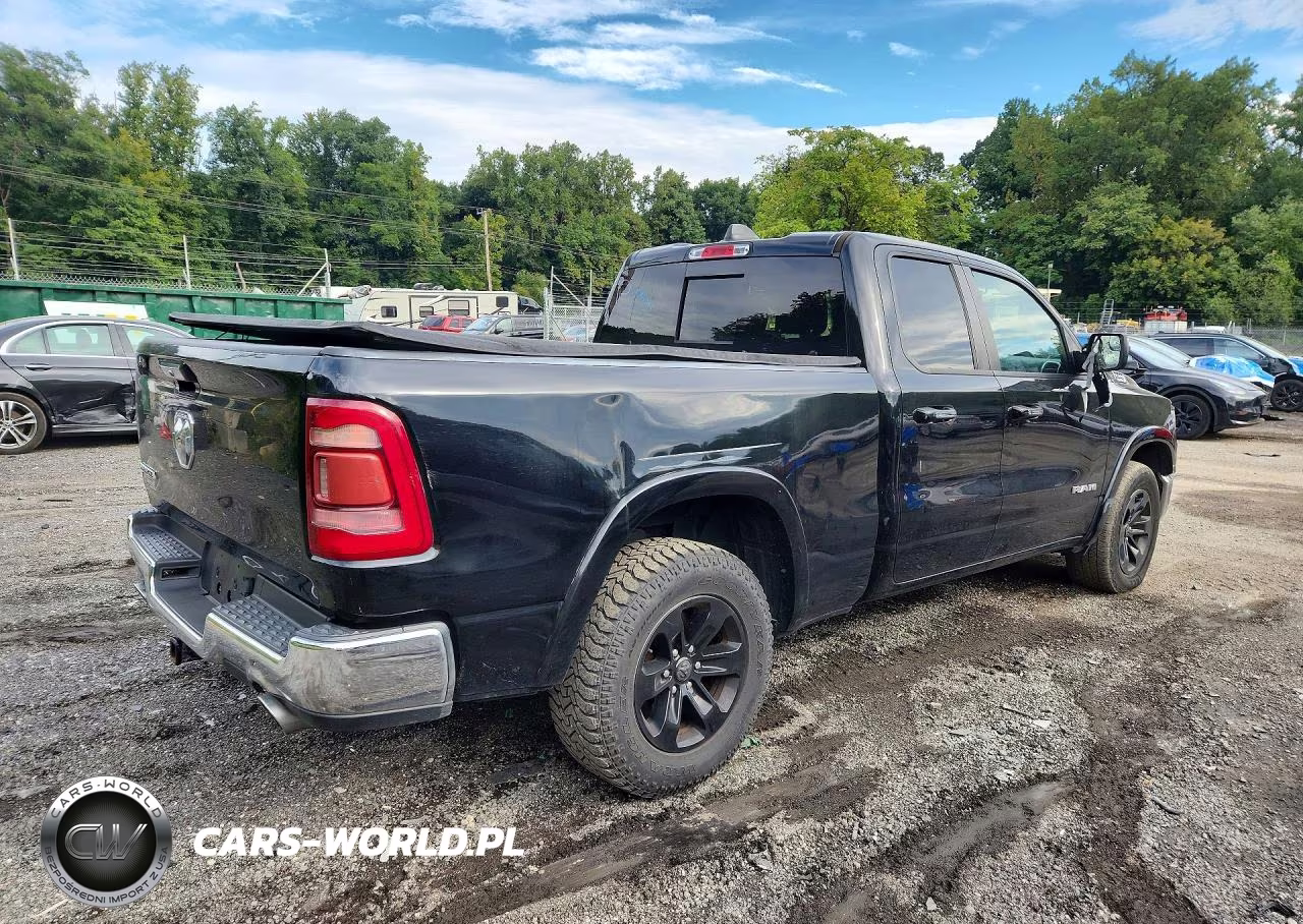 2020 Ram 1500 Laramie VIN:1C6RREDT2LN320465 - 3