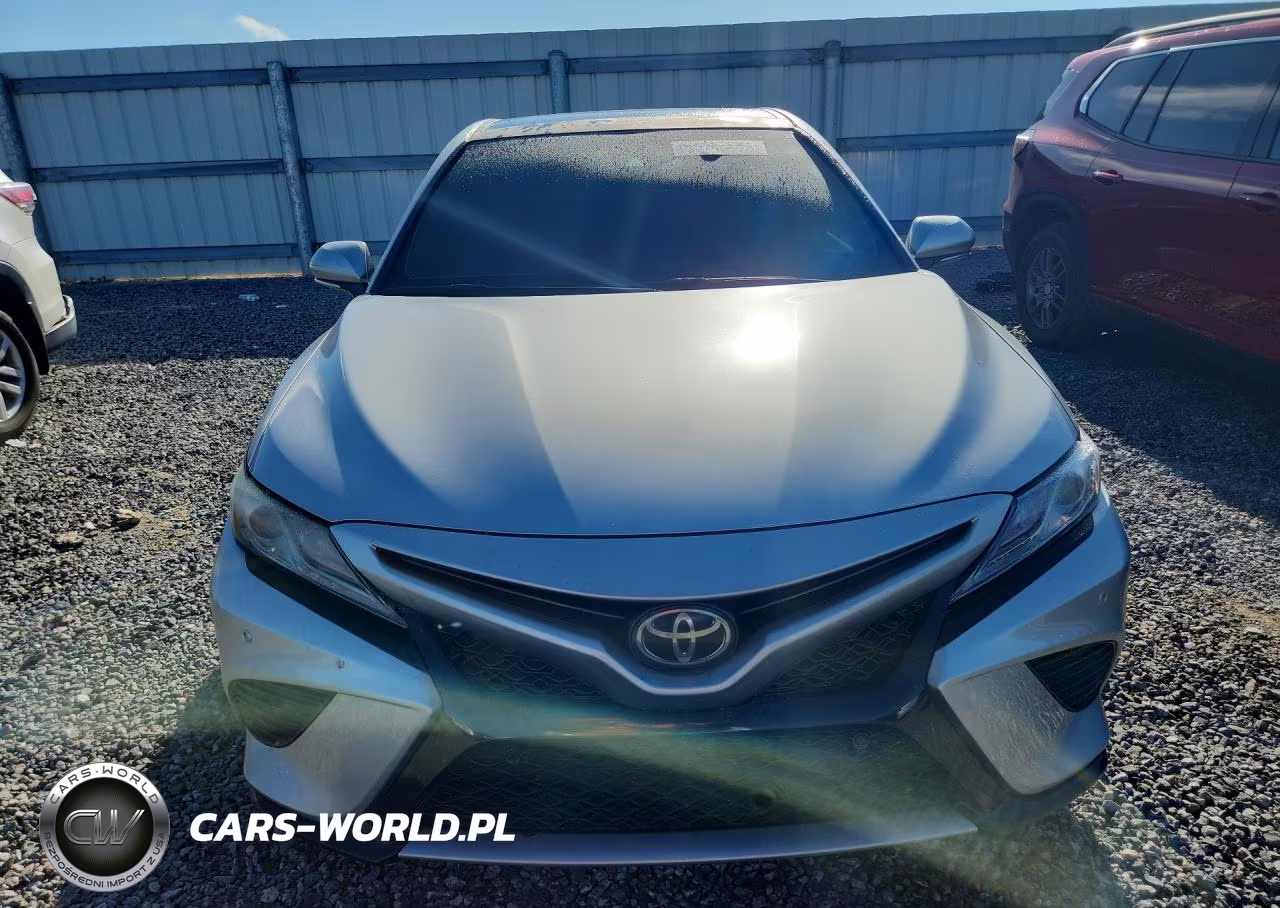 2018 Toyota Camry Xse VIN:4T1B61HK9JU067883 - 5