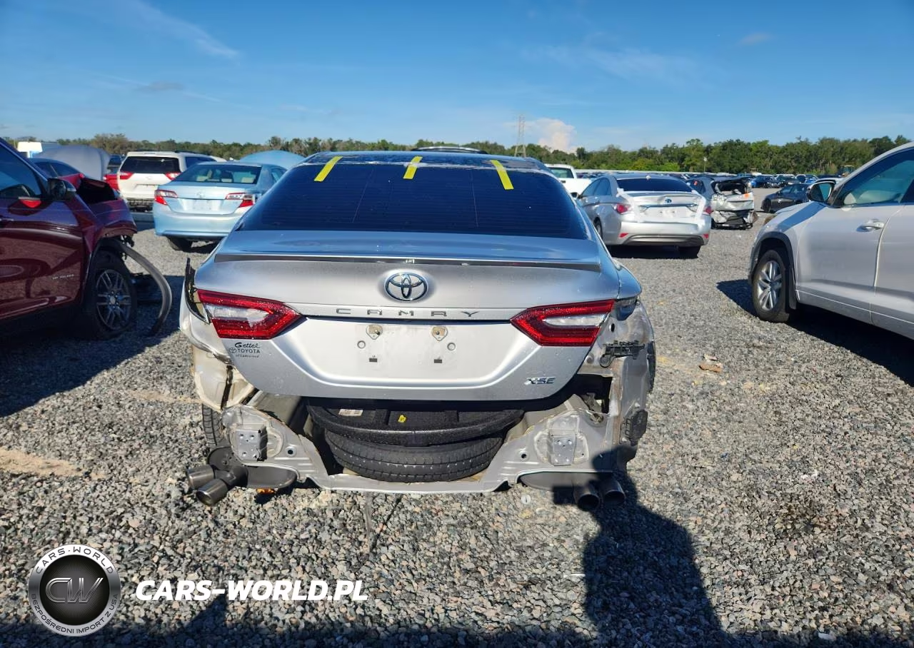 2018 Toyota Camry Xse VIN:4T1B61HK9JU067883 - 6