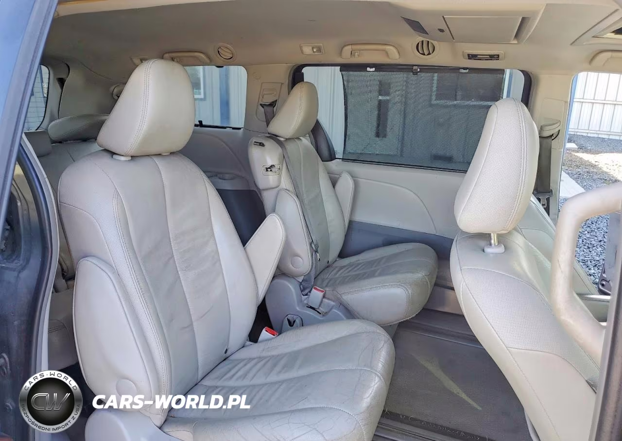 2012 Toyota Sienna Xle 8-Passenger VIN:5TDYK3DC2CS263899 - 11
