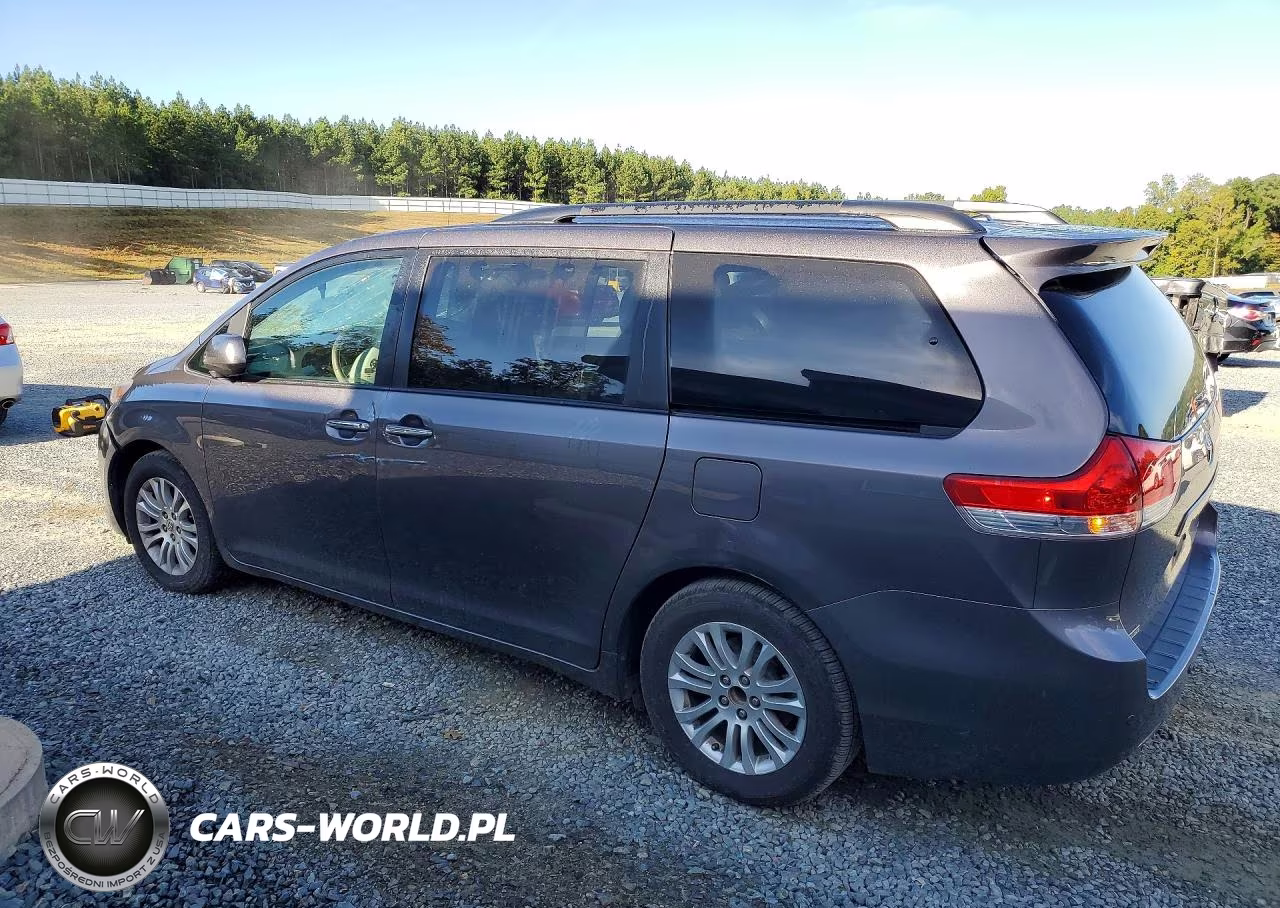 2012 Toyota Sienna Xle 8-Passenger VIN:5TDYK3DC2CS263899 - 2