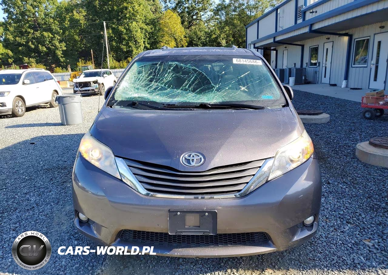 2012 Toyota Sienna Xle 8-Passenger VIN:5TDYK3DC2CS263899 - 5
