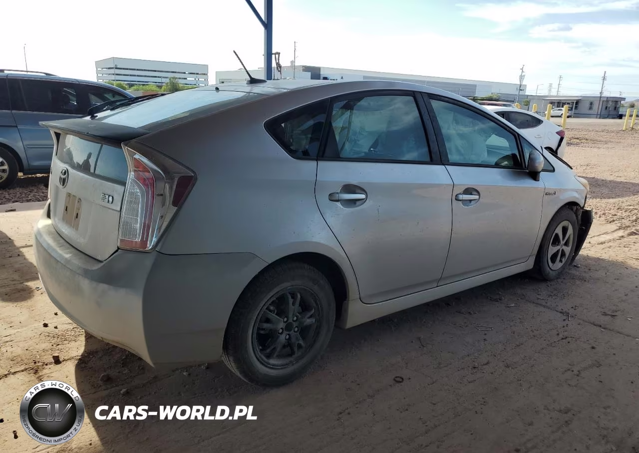 2013 Toyota Prius VIN:JTDKN3DU8D0346084 - 3