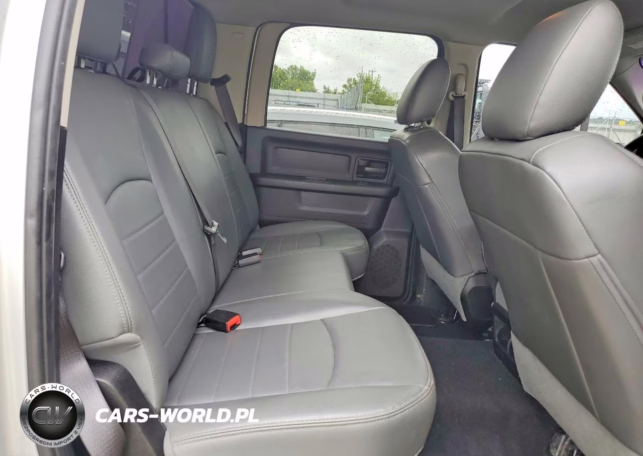 2018 Ram 2500 St VIN:3C6UR5CL3JG358143 - 10