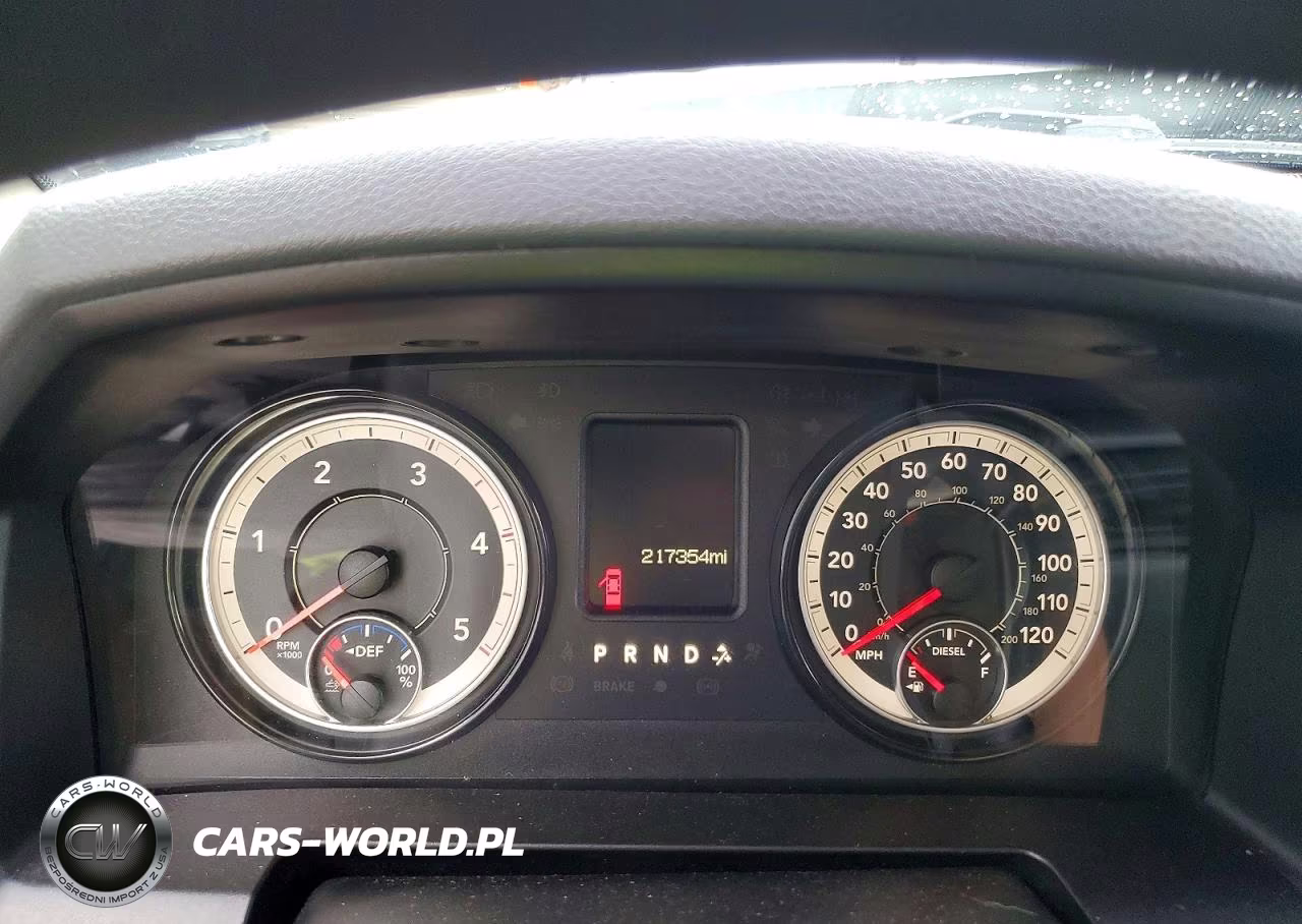 2018 Ram 2500 St VIN:3C6UR5CL3JG358143 - 9